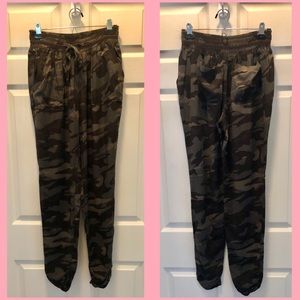 REWASH Camo HI-Waisted Dressy Joggers